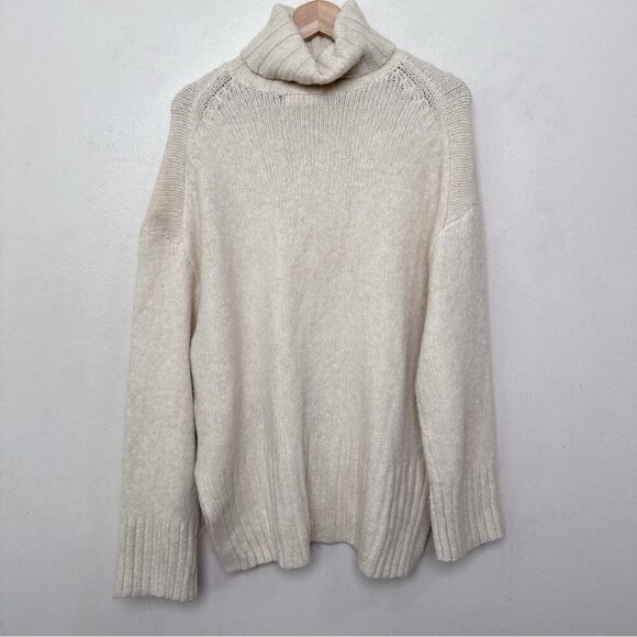 H&M Womens Medium Alpaca Turtle Neck Oversized Ivory Sweater - Picture 12 of 12